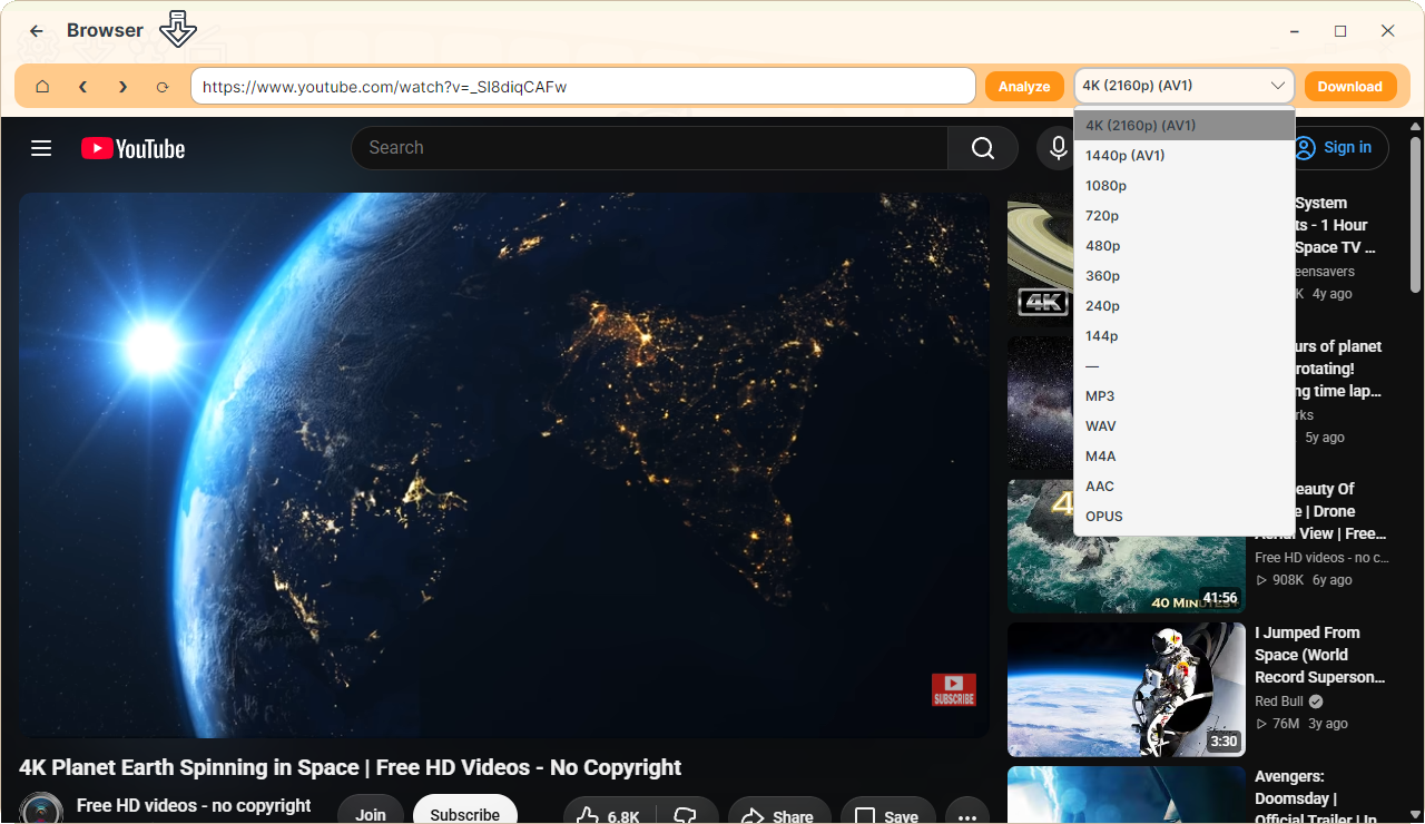 Built-in browser open on a stock video site, ready to analyze and download from the current page
